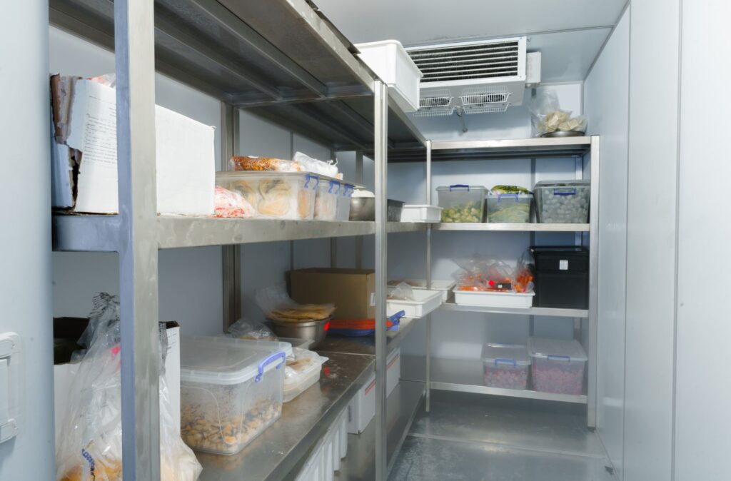 Best Practices for Temperature Control in Commercial Walk-In Coolers 8 Walk-In Cooler